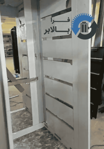 کابین آسانسور